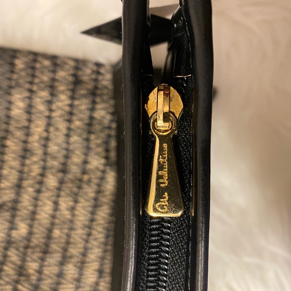 Valentino Clutch - Picture 2 of 5